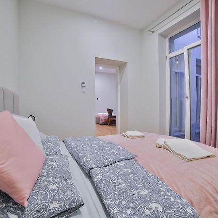 Art Palace Apartments Краков Экстерьер фото