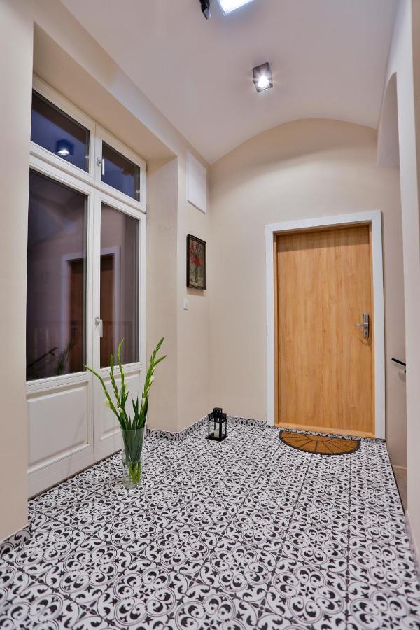 Art Palace Apartments Краков Экстерьер фото